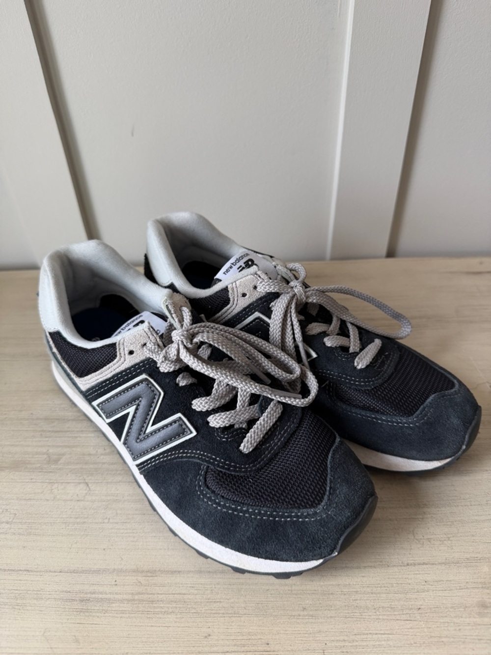 New Balance 574 - Black and Gray Retro Runner Sneakers - Size 8.5